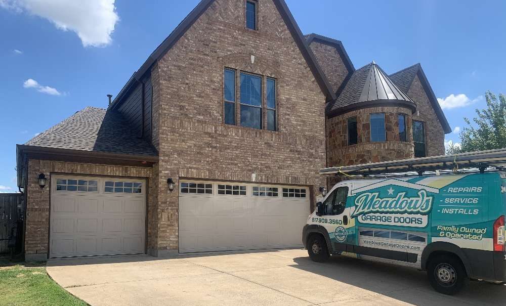 Carriage Doorlink Desert Tan with Stockton Windows