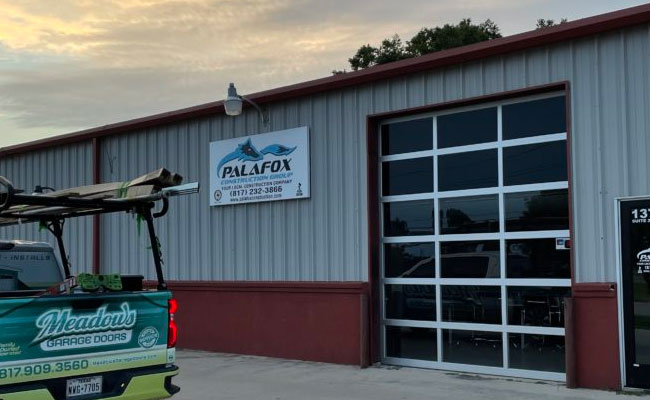 Contemporary garage door