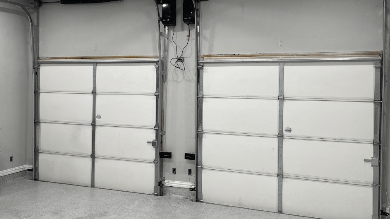 Closed high lift garage interior